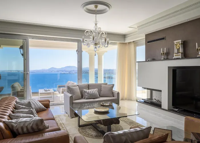 Monte Leone By Konnect With Pool, Hot Tub, & Stunning Seaview