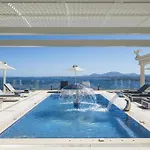 Monte Leone By Konnect With Pool, Hot Tub, & Stunning Seaview *