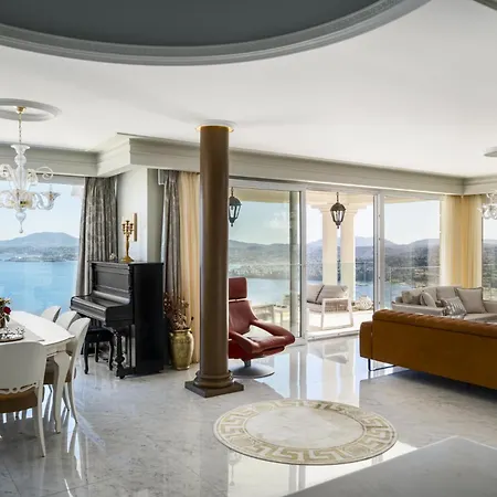 Monte Leone By Konnect With Pool, Hot Tub, & Stunning Seaview Vila