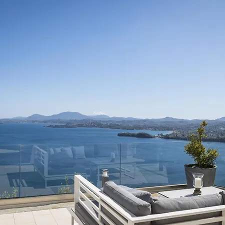 Monte Leone By Konnect With Pool, Hot Tub, & Stunning Seaview Vila